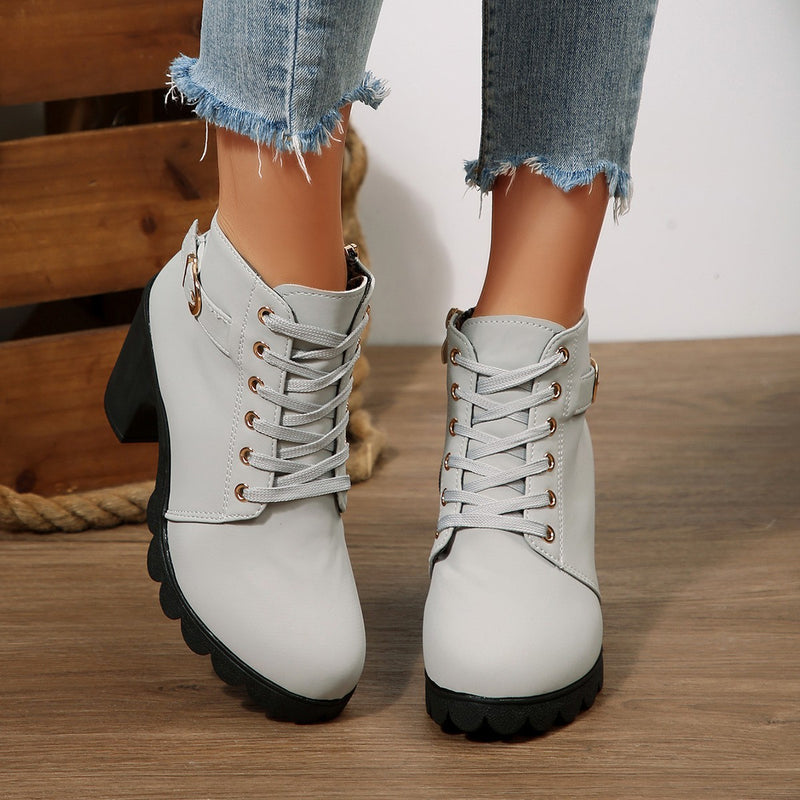 Women's Lace Up Combat Boots - Block Heel Round Toe Ankle Booties for Fall
