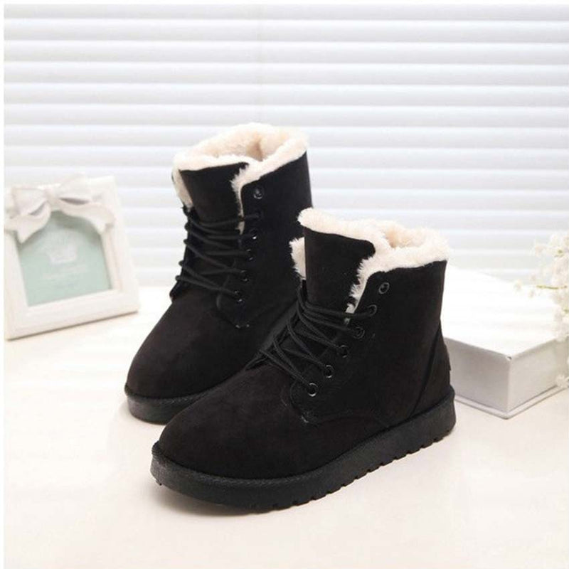 Women's Fur Lined Lace Up Snow Boots - Warm Flat Winter Ankle Boots