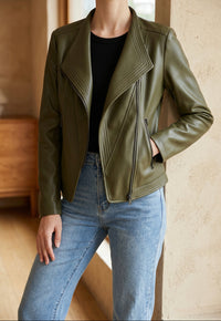 Women's Faux Leather Moto Jacket - Lapel Collar Zip Up Biker Jacket for Fall