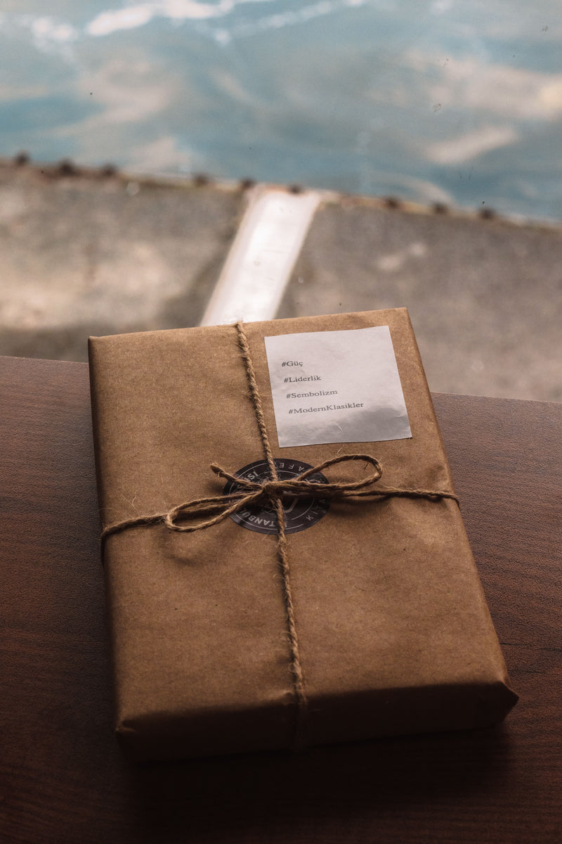 Free shipping, tracked. 30 days to change your mind.